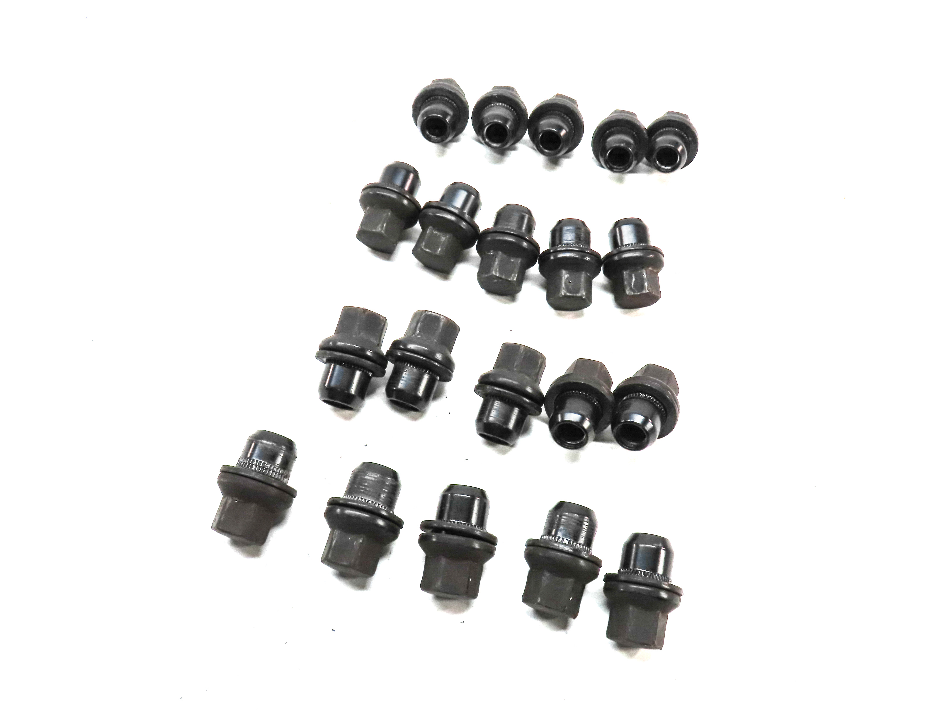 2005-2018 LR3 LR4 DISCOVERY RANGE ROVER SPORT WHEEL TIRE RIM LUG NUT SET (20) — exact item pictured